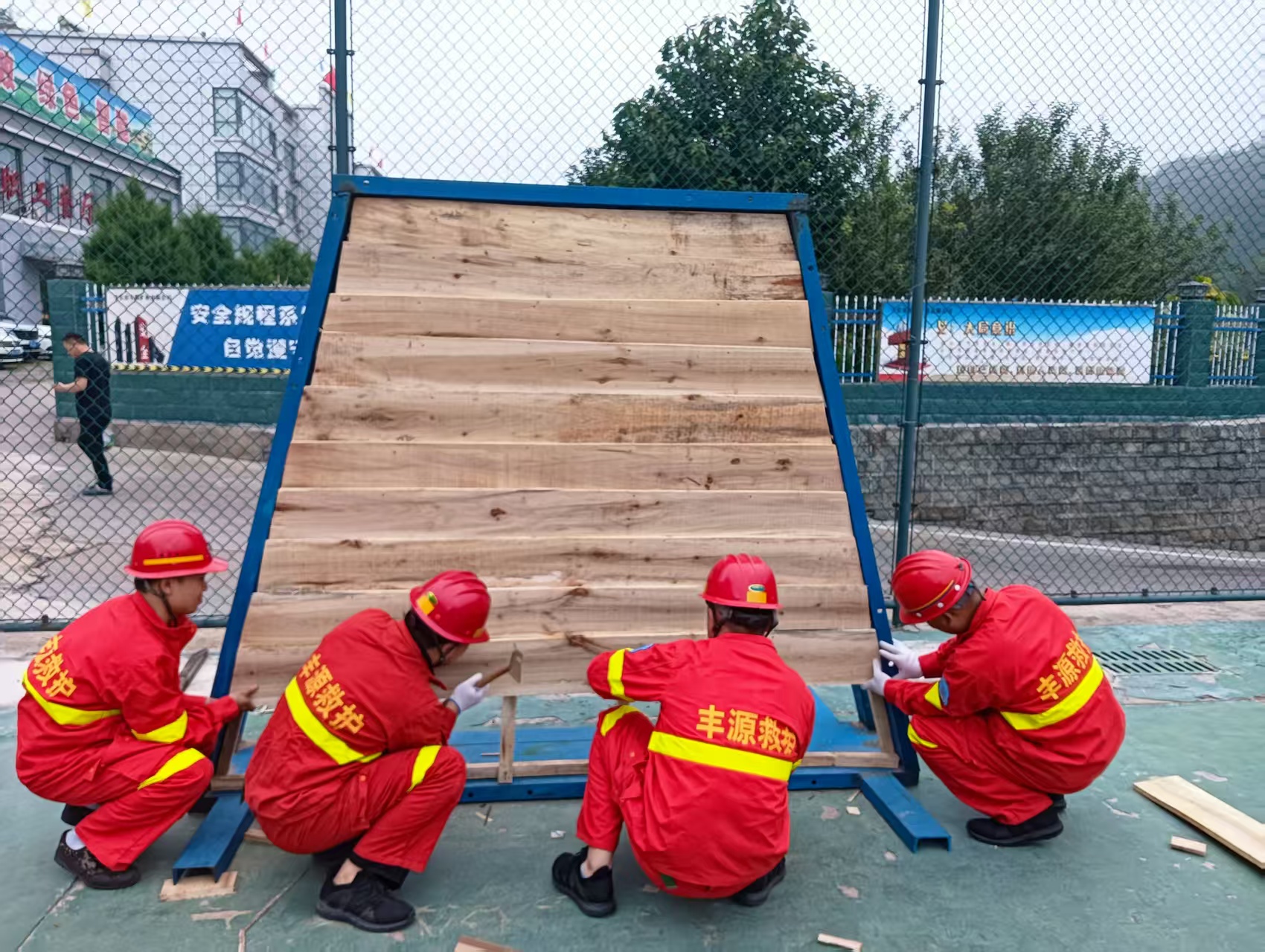 1756801316983147.jpg 1756801316983147.jpg